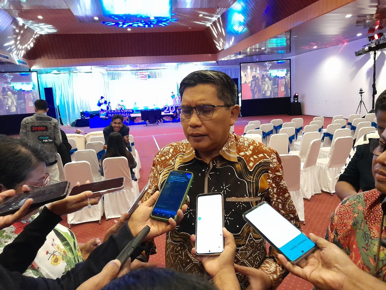 Ambon Menuju Kota Tanpa Transaksi Tunai: Wali Kota Dukung Digitalisasi Lewat QRIS