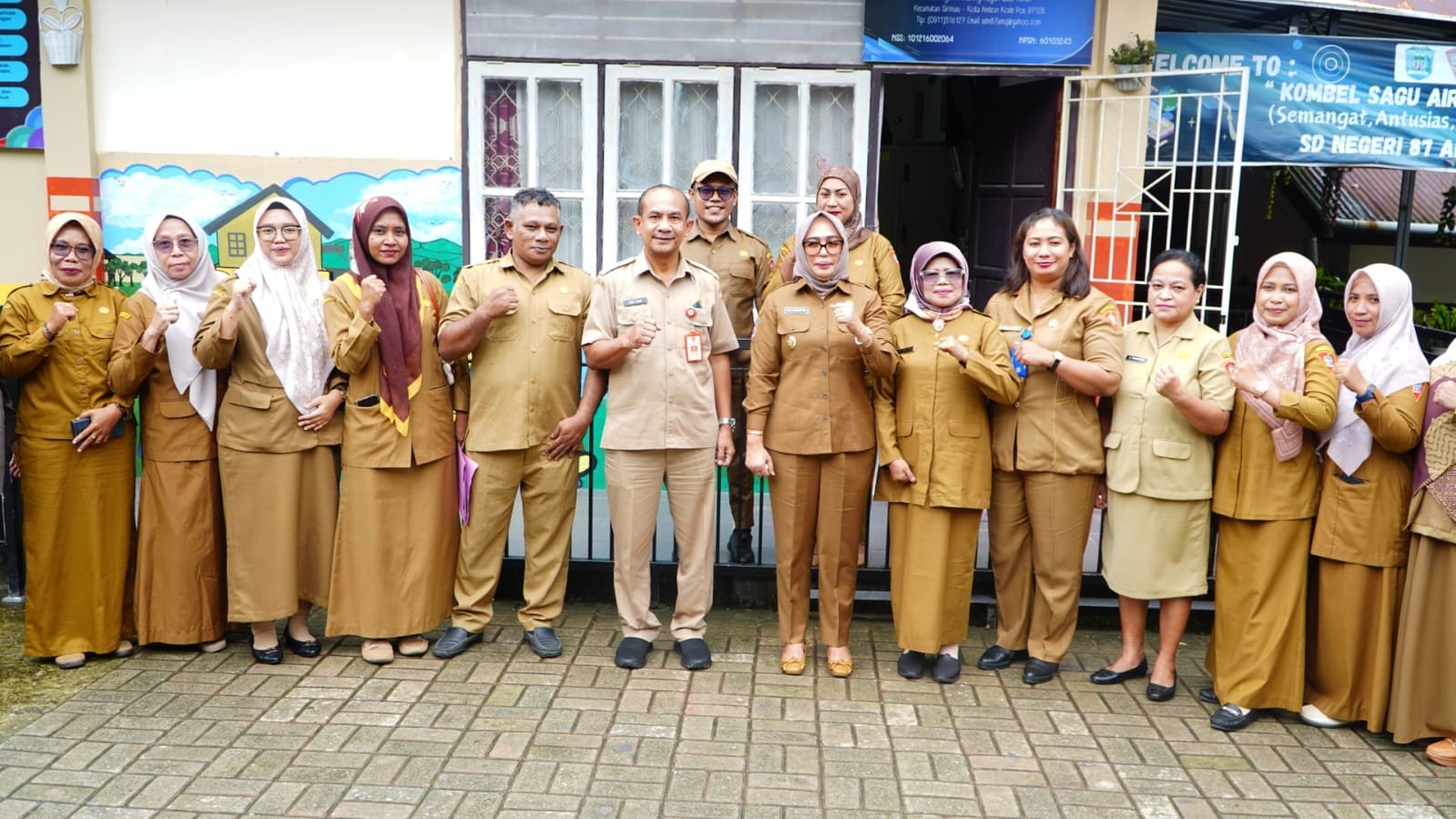 Kadis Pendidikan Tegaskan: Sekolah Dilarang Kelola Uang Seragam, Orang Tua Beli Langsung Ke Toko