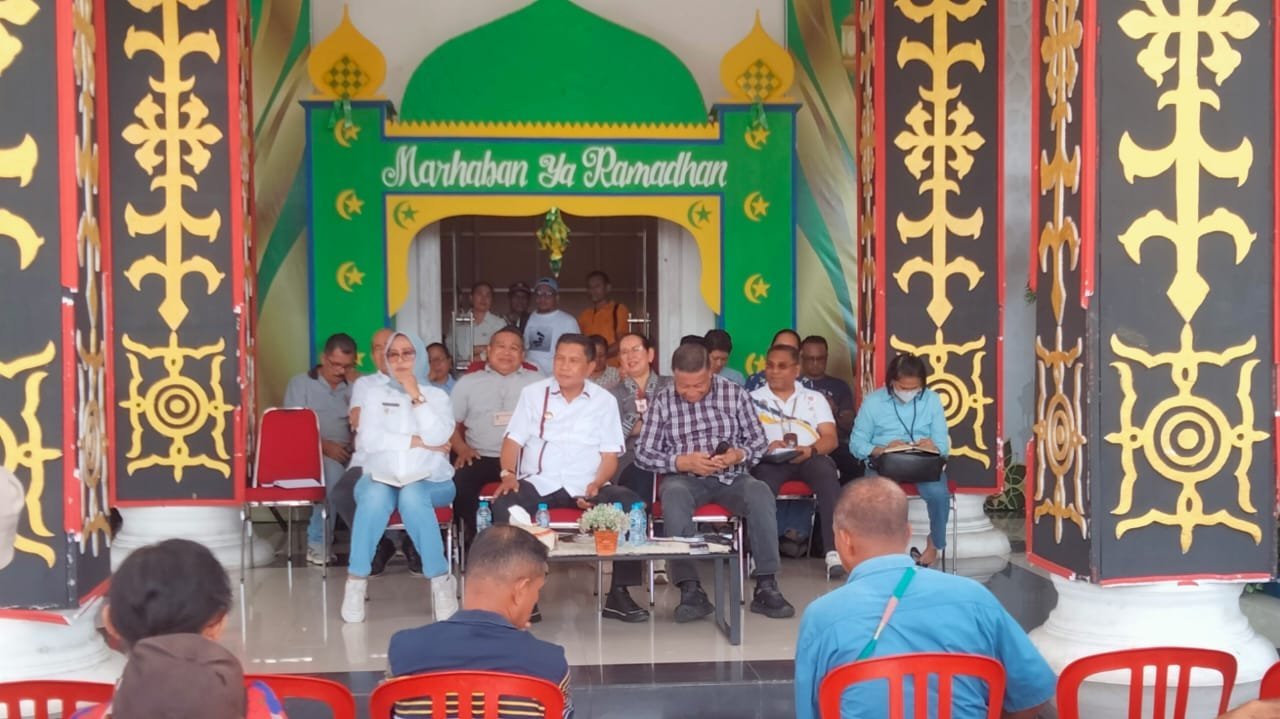 Wali Kota Ambon Ultimatum Badan Saniri Negeri: “Jangan Bertingkah Seperti Raja-Raja Kecil!