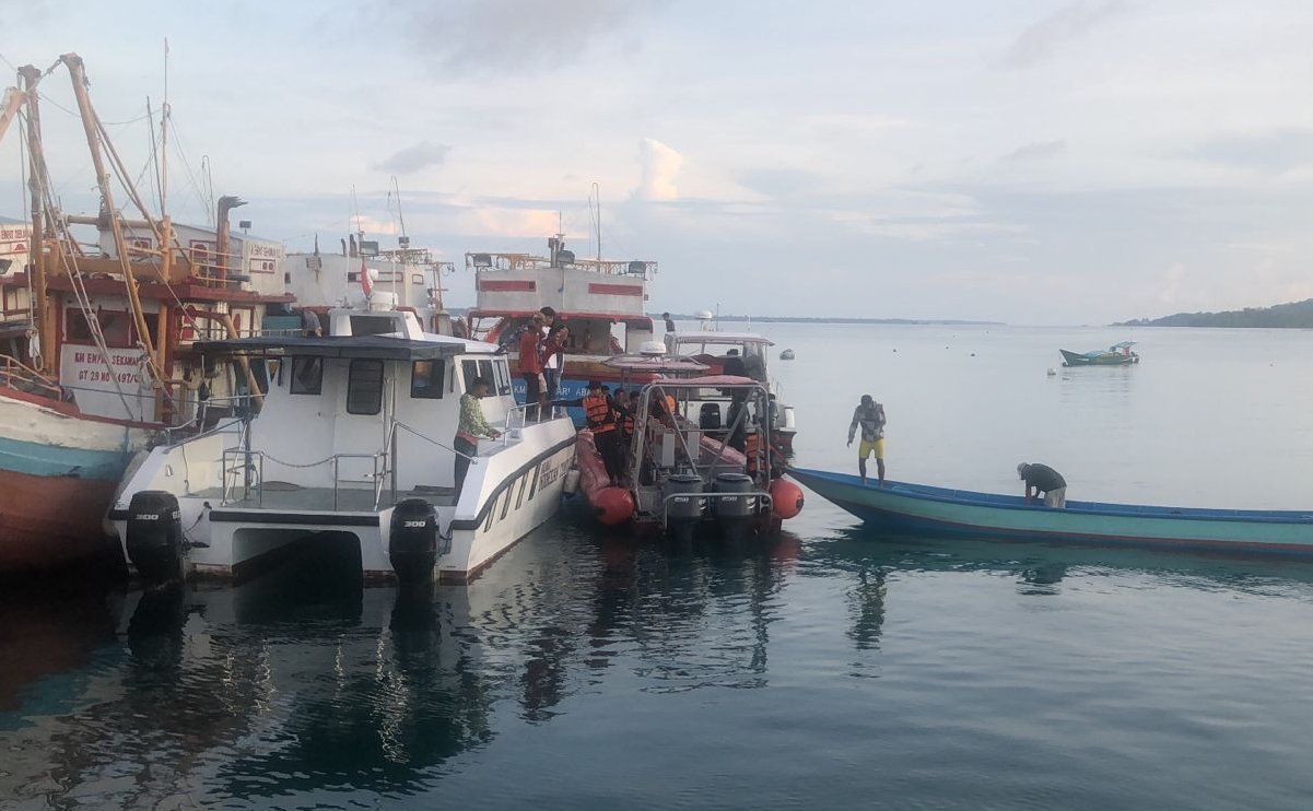Alami Mati Mesin, 5 Nelayan di Tual Berhasil Diselamatkan Tim SAR