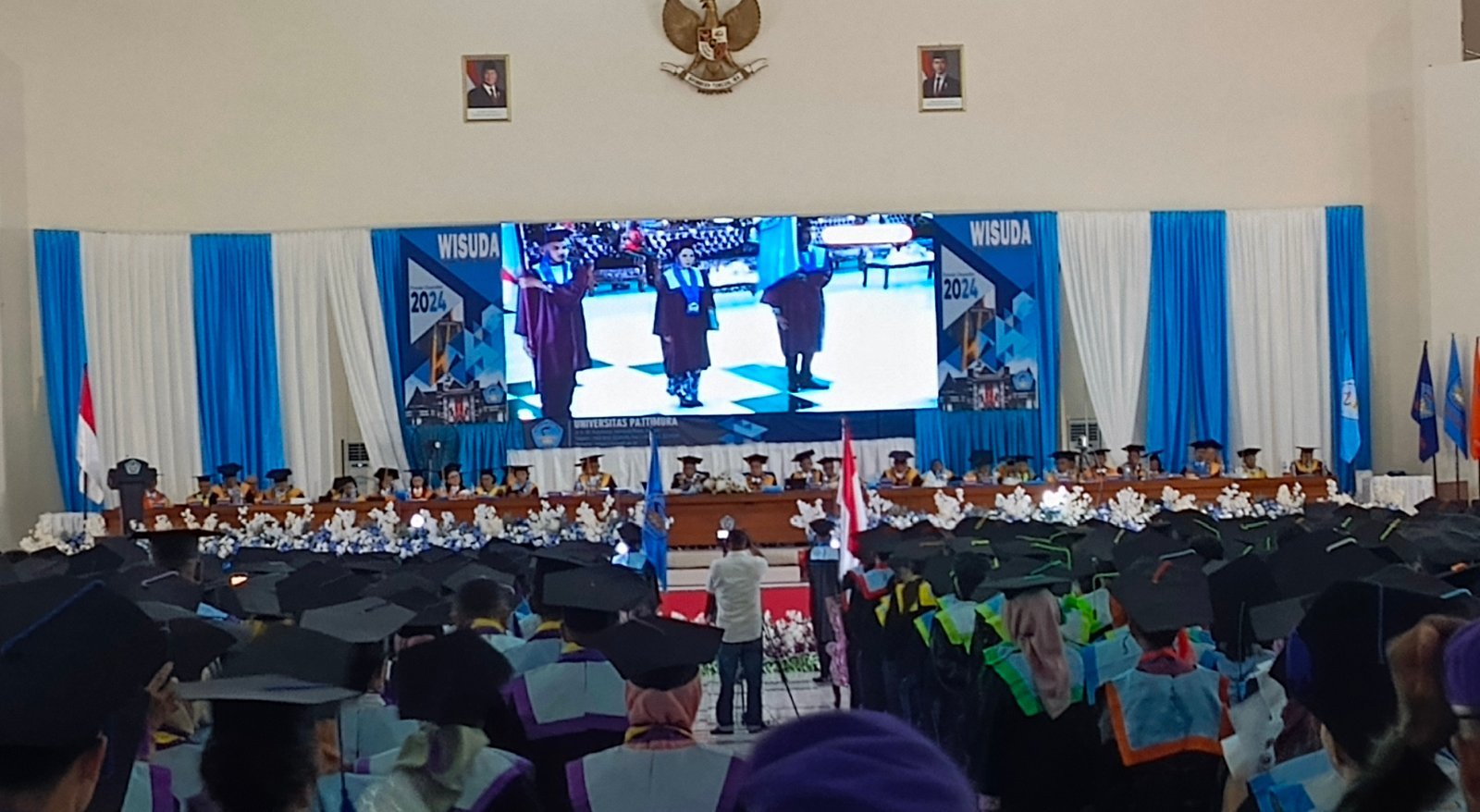 Ini Pesan Rektor dan Pj Gubernur Saat Wisuda 1768 Lulusan Unpatti