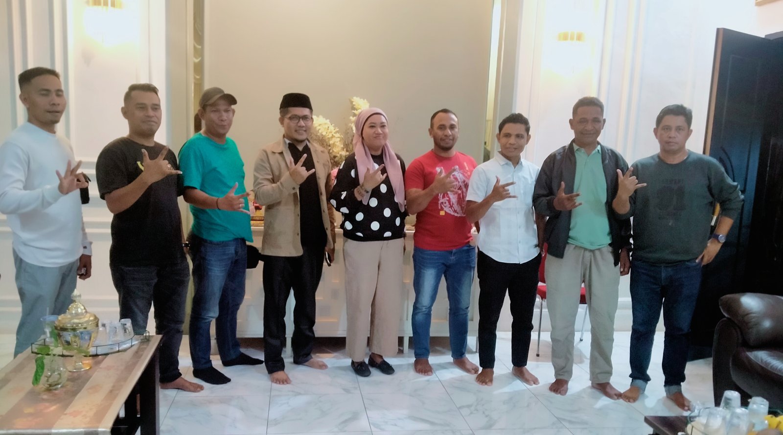 Tolak Hasil Rekapitulasi Pilkada Bursel 2024, Tim SAFITRI-HEMFRI Bakal Ajukan Gugatan ke MK