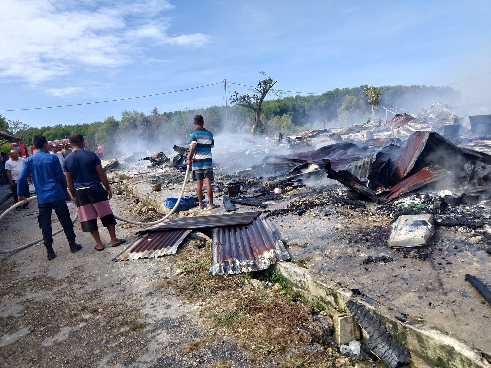 Diduga Konfor Gas Meledak 9 Ruko Dilahap Sujago Merah