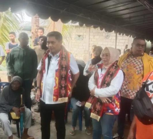 Warga Kebun Cengkeh Antusias Sambut Paslon BETA di Kampanye Perdana