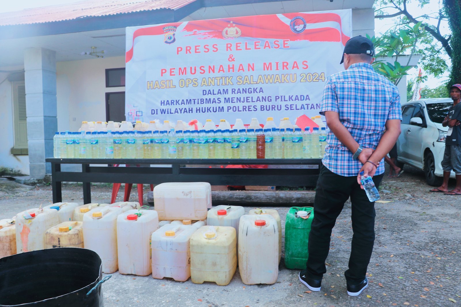 Polres Bursel Musnahkan 1006 Liter Miras Sopi