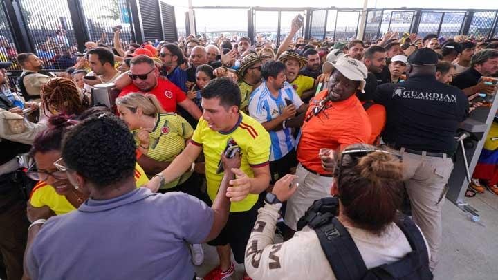 Usai  Final Copa America 2024, Ketua Federasi Sepak Bola Kolombia dan Putranya Ditangkap