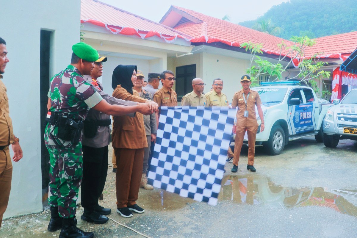 HUT Ke 78 Bhayangkara RI Kapolres Bursel Melepas Serimoni Bansos dan Baksos