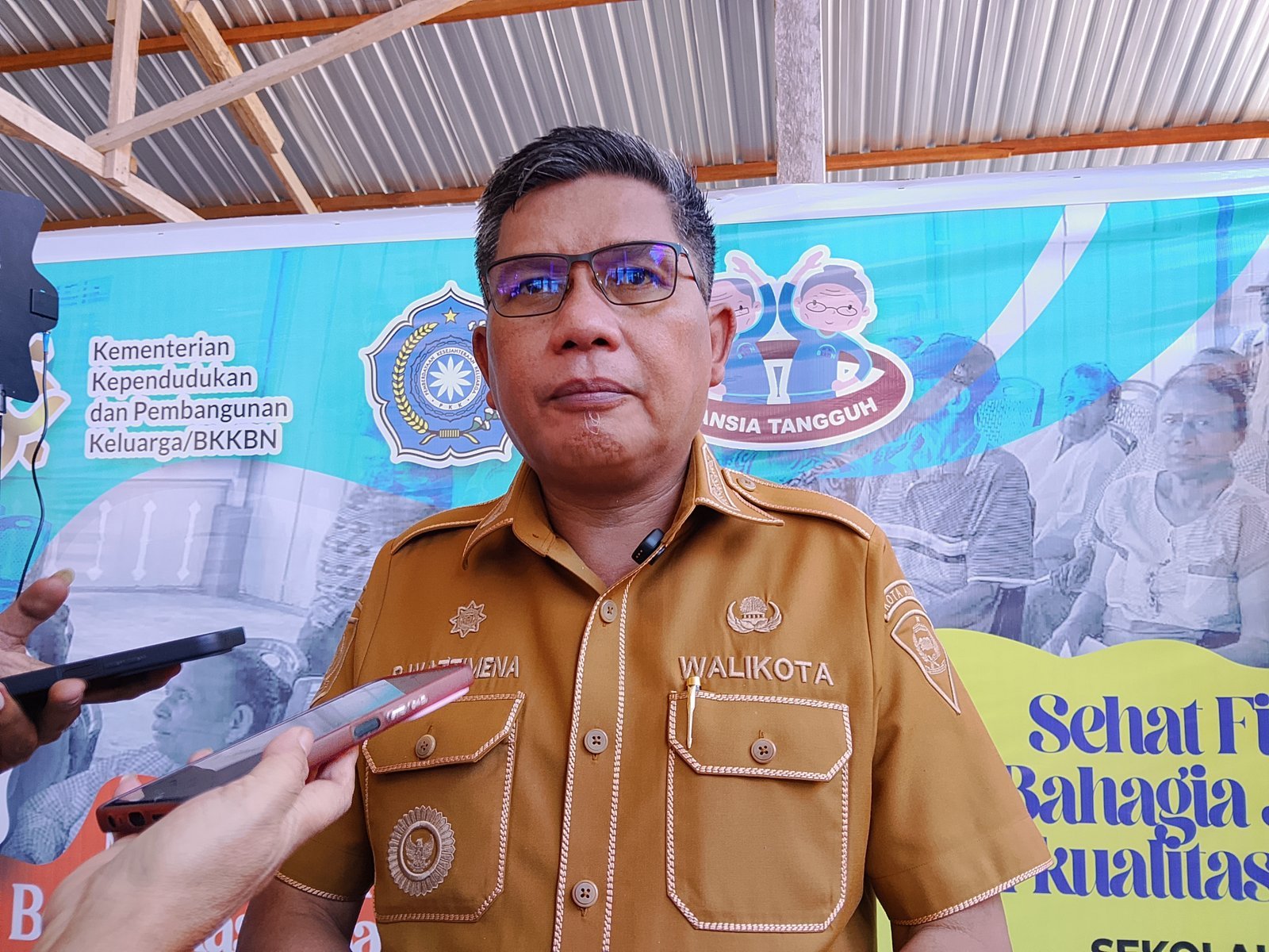 Wali Kota Ambon: Jangan Jadikan Lansia Sebagai Beban Keluarga