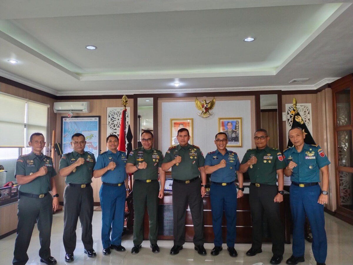 Kazona Bakamla Timur Kunjungi Pangdam Pattimura