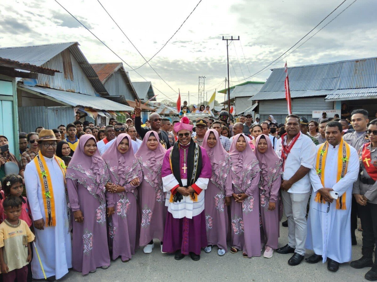 SERUAN IMAN DAN KASIH, DATANGLAH DI KANDANG KAMI WALAUPUN KAMI BUKAN DOMBA GEMBALAANMU