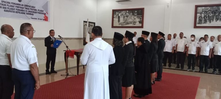 Lima ASN Dinonjobkan Petrus Fatlolon Kemabli Dilantik Oleh Indey