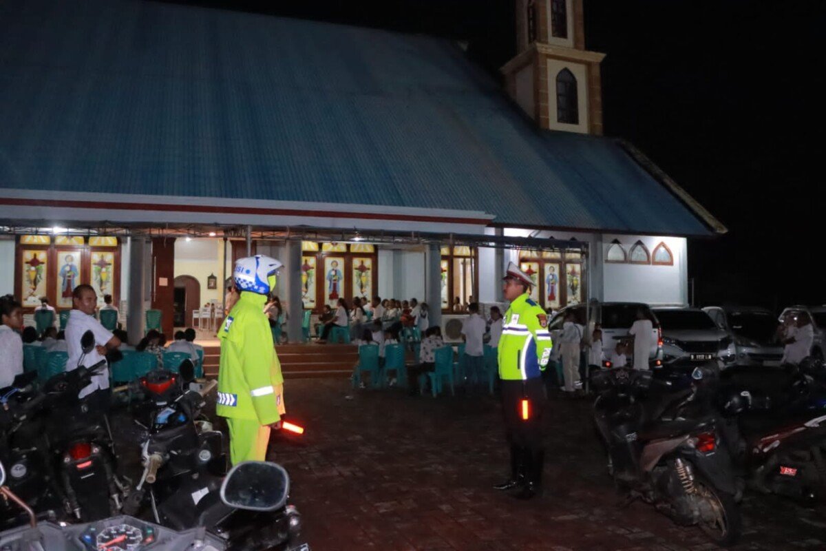 Polres Kepulauan Tanimbar amankan jalannya Misa Kamis Putih di sejumlah Gereja