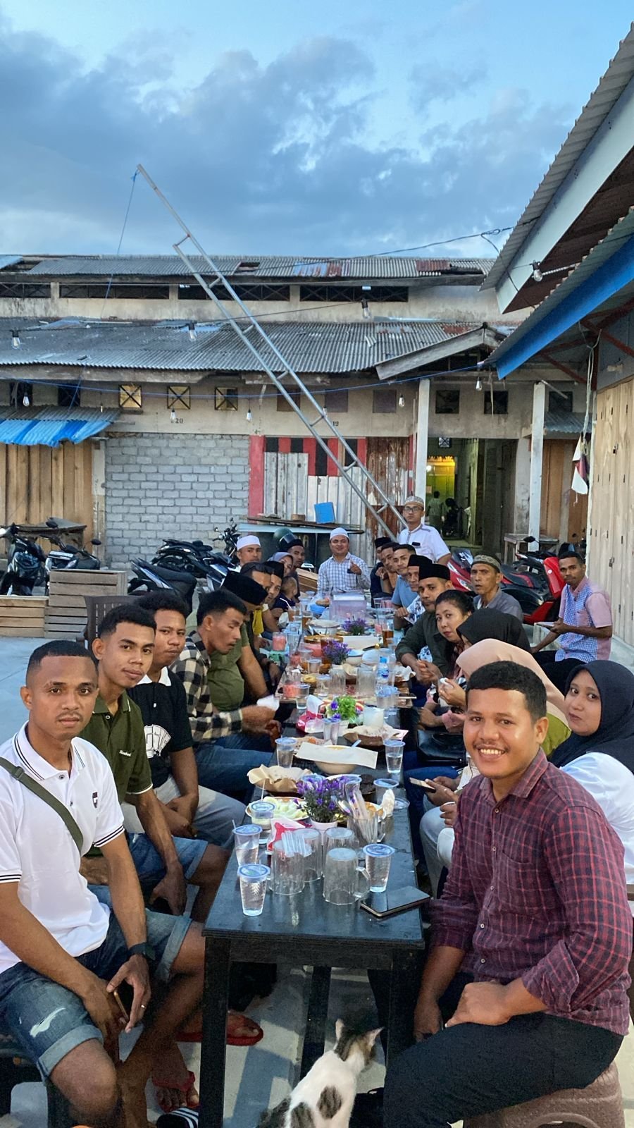 Buka puasa bersama ormas di Ambon Kobarkan Semangat "Par Ambon Deng Maluku Pung Bae"