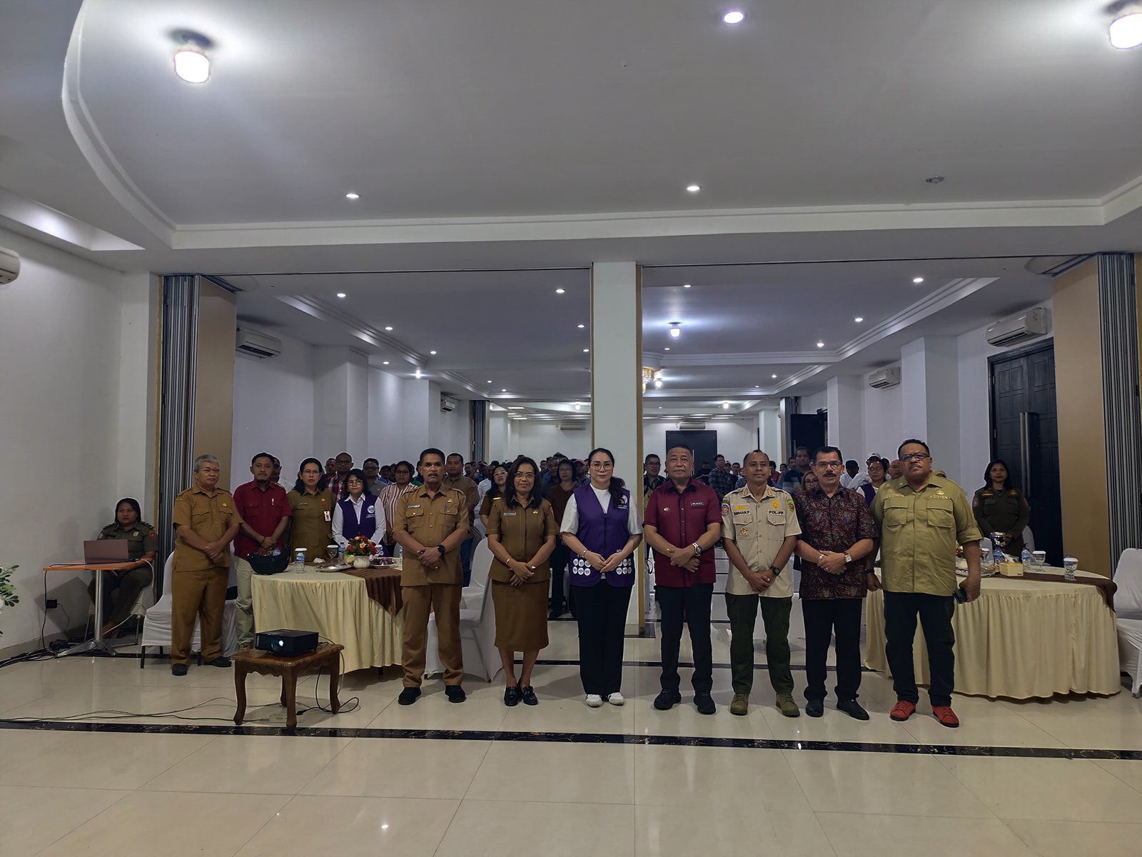 Linmas Kota Ambon Diperkuat, Wali Kota Tegaskan Peran Strategis Jaga Keamanan Lingkungan