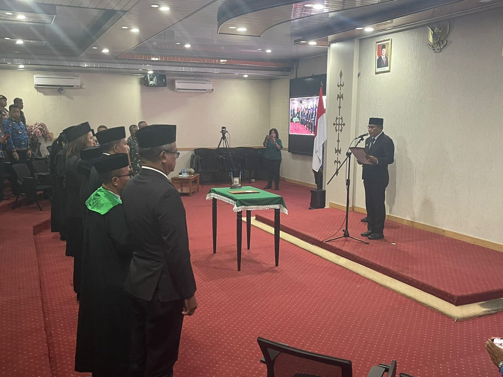 Tujuh Pejabat OPD Pemkot Ambon Resmi Dilantik, Wali Kota Targetkan Kinerja Penuh di 2026