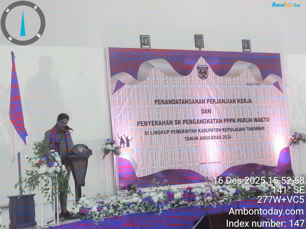 Pemda Kepulauan Tanimbar Serahkan SK Kepada 265 PPPK Paru Waktu