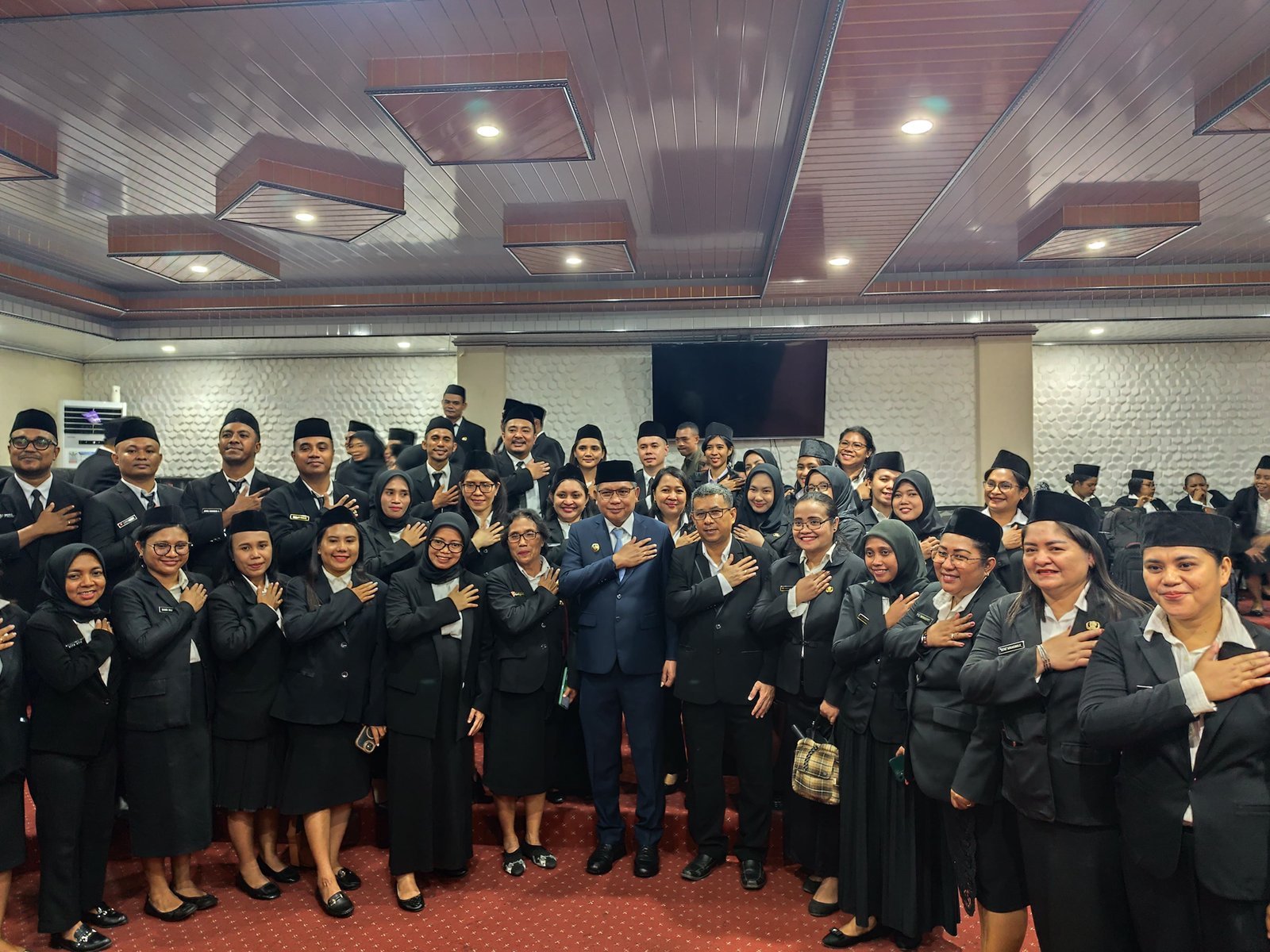 Pemkot Ambon Lantik 95 Pejabat Fungsional, Wali Kota Tekankan Intergritas ASN