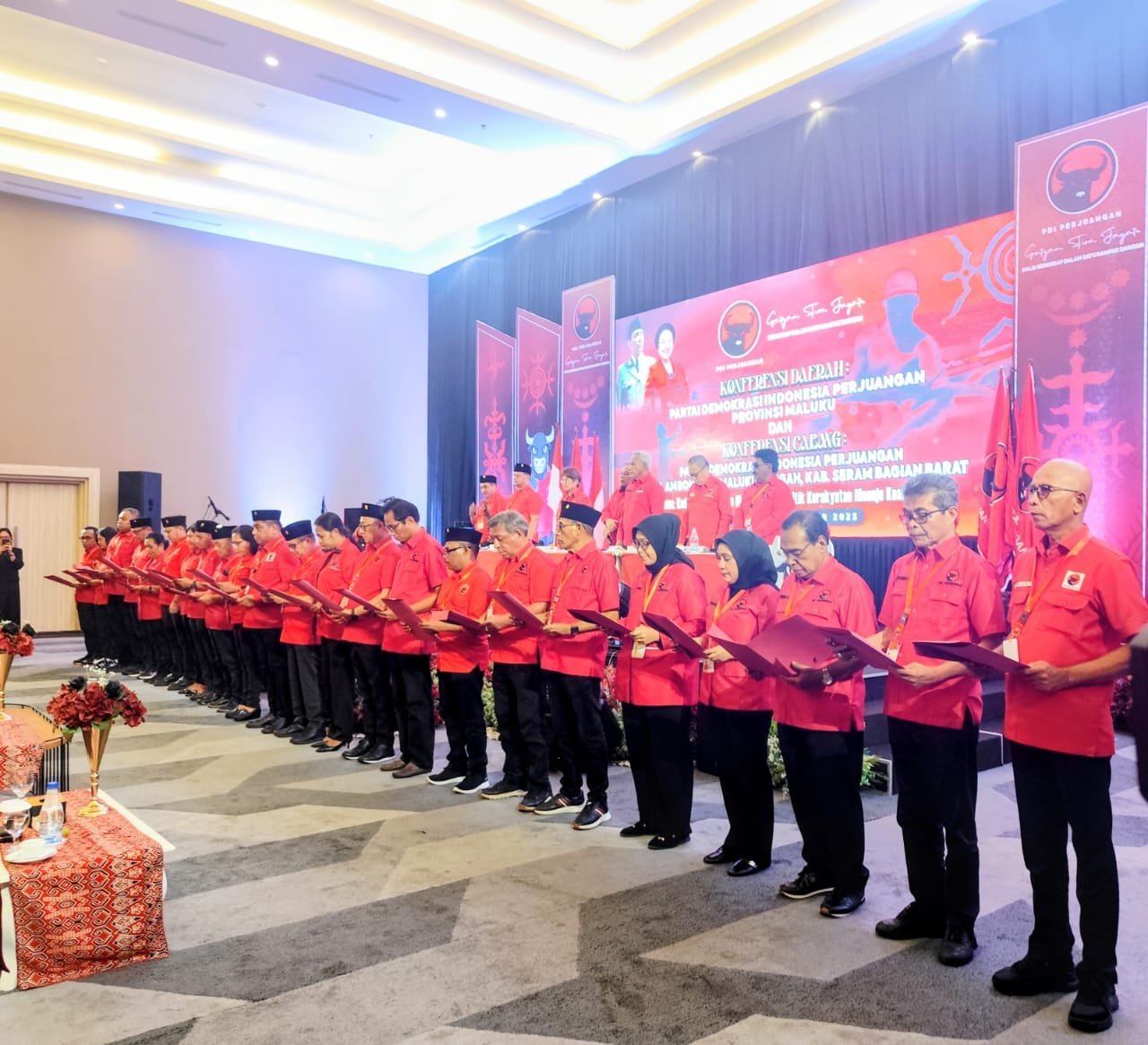 Benhur G. Watubun Kembali Pimpin DPD PDI Perjuangan Maluku Periode 2025-2030