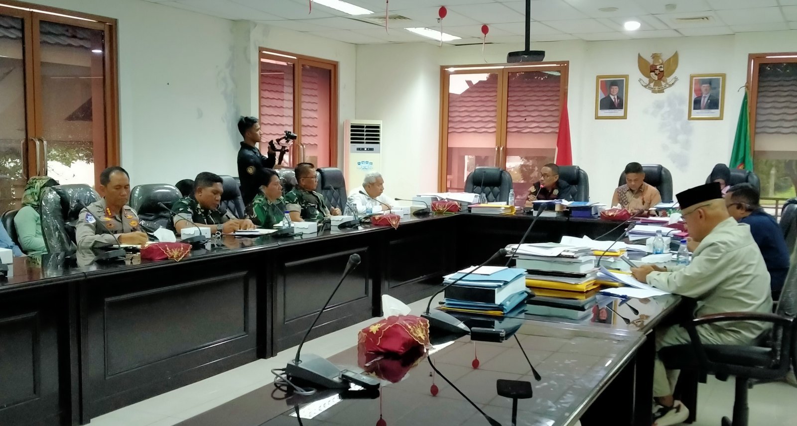 Ketika Regulasi Tertidur di Jalan Suli: Komisi I DPRD Maluku Dinilai Lunak Terhadap Rindam